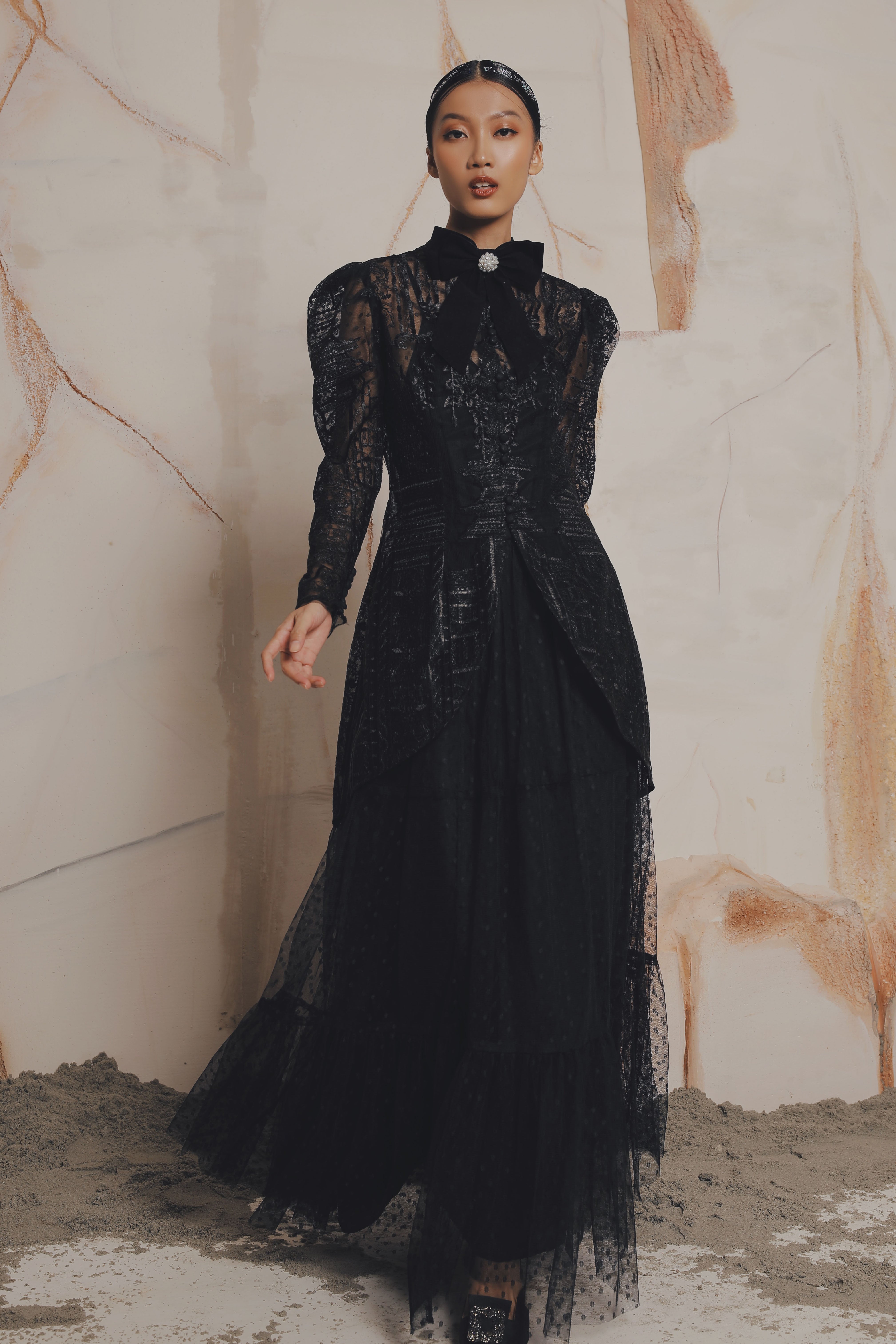 Mesya Set in Black – Barli Asmara