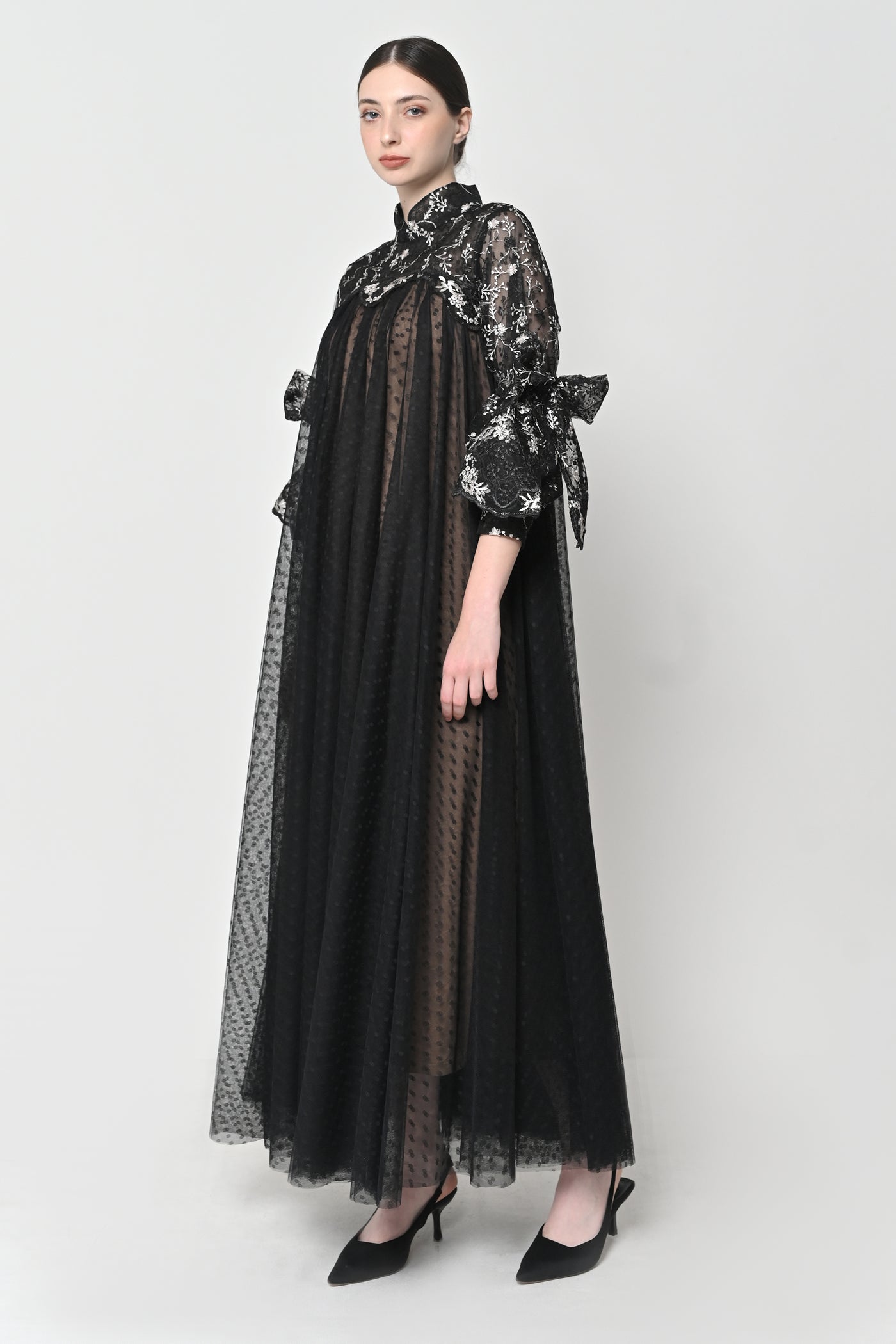 Karuni Dress in Black