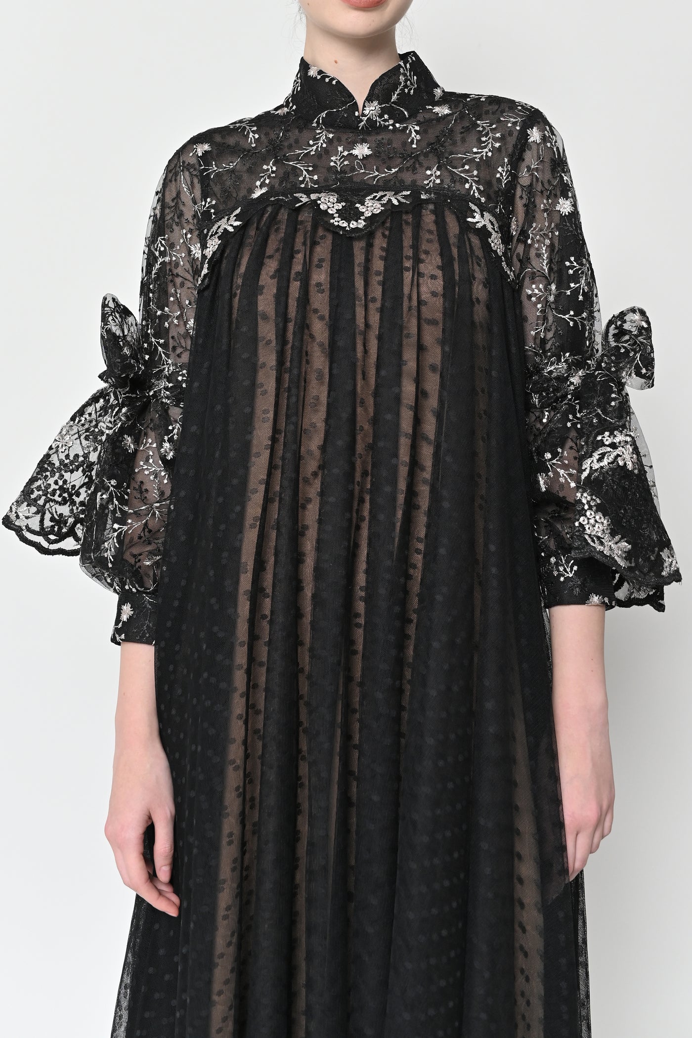 Karuni Dress in Black